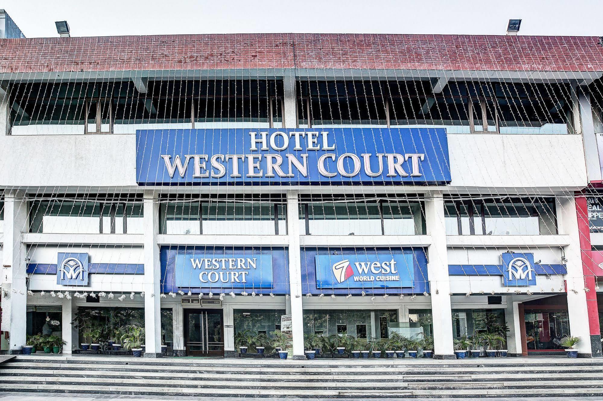 Hotel Western Court Chandīgarh Exterior foto